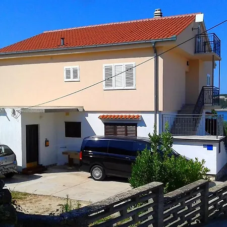 Apartment By The Sea - Gonar, Rab - 4989