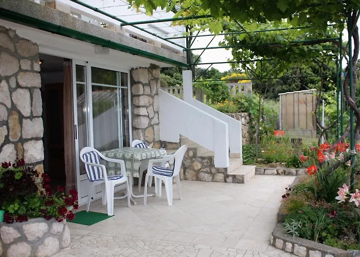 Apartment By The Sea - Gonar, Rab - 4989 Supetarska Draga