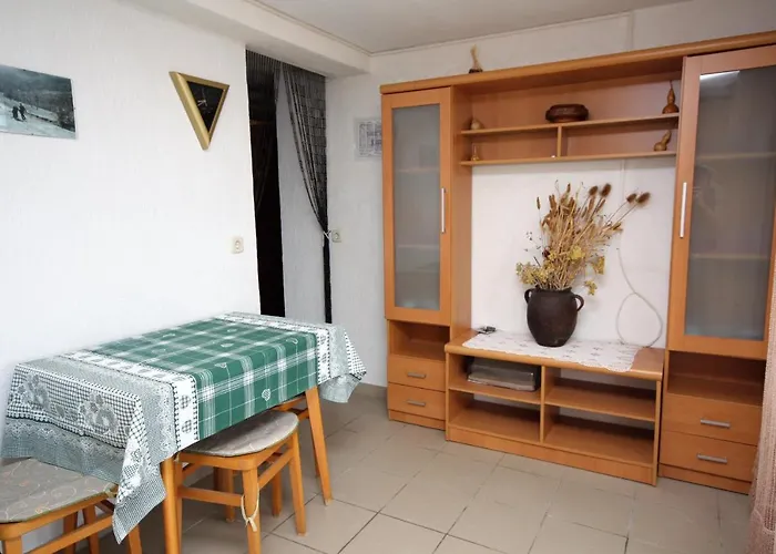 Apartment By The Sea - Gonar, Rab - 4989